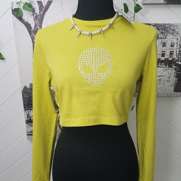 The Ragged Priest Alien Sequin Crop Tee - Picture 2 of 7